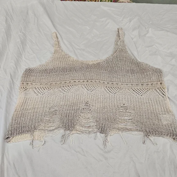 Distressed Crochet Ombre Tank - Picture 7 of 8